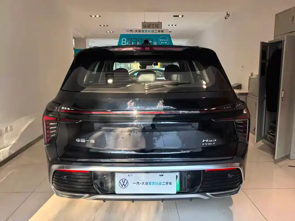 Hongqi HS3 PHEV — фото 9