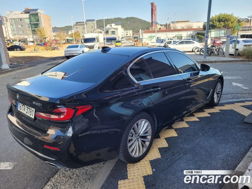BMW 5-Series 2021 из KR, фото 2