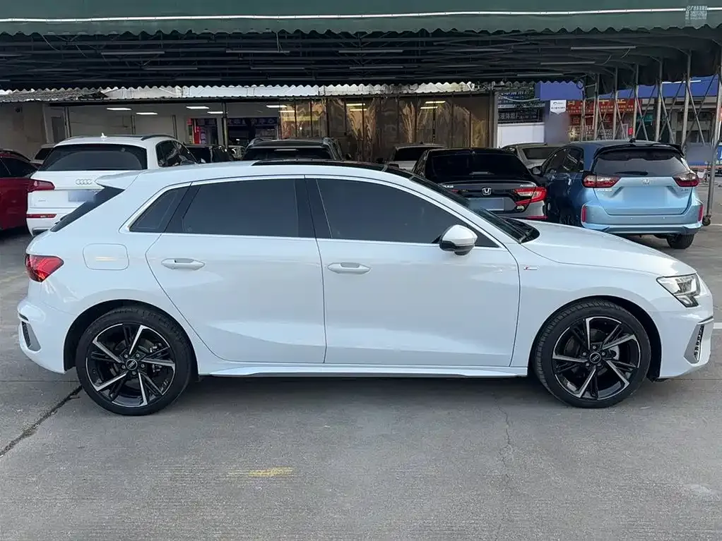 Audi A3 2022 из CN, фото 8