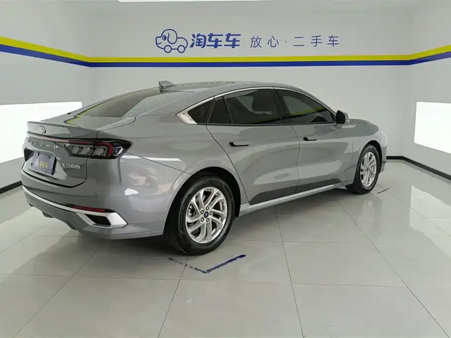 Ford Mondeo 2023 из CN, фото 3