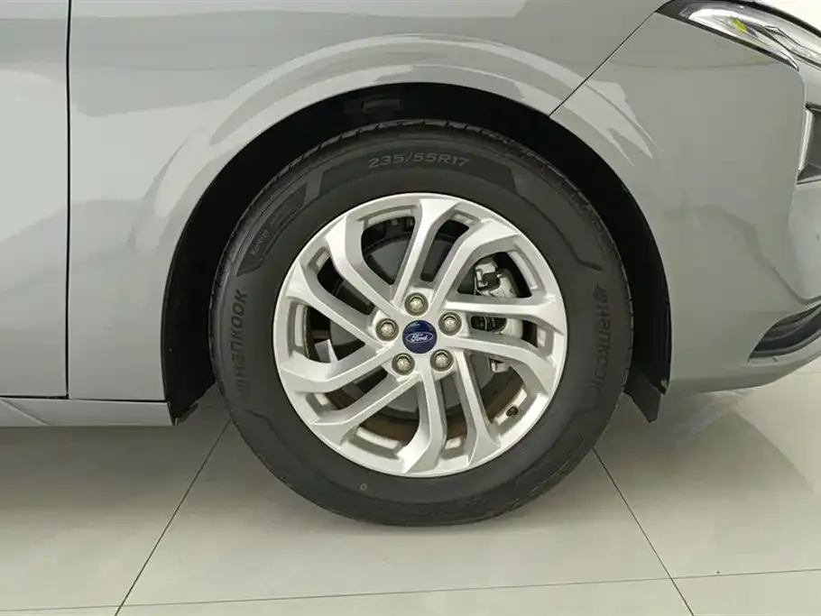 Ford Mondeo 2023 из CN, фото 6