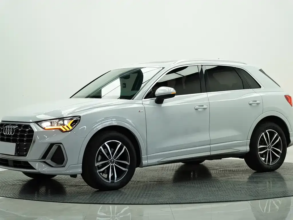 Audi Q3 2021 из CN, фото 1