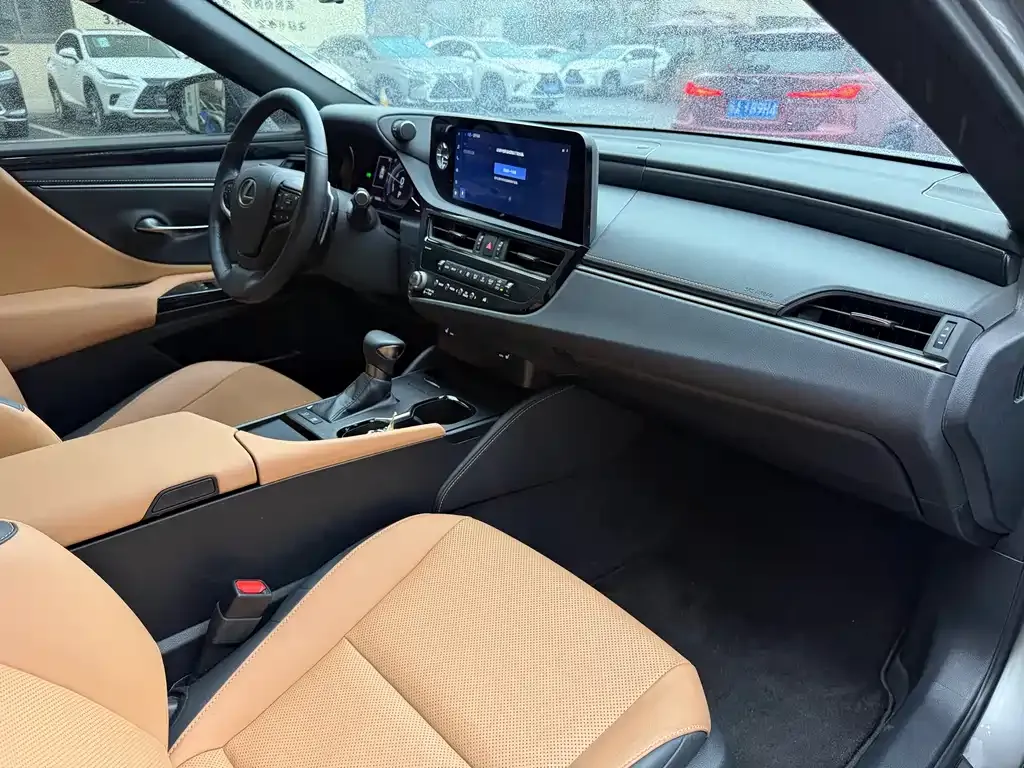 Lexus ES 2024 из CN, фото 4