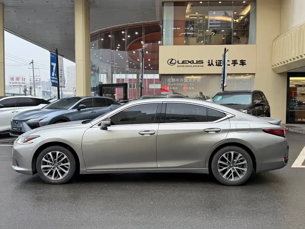 Lexus ES 2024 из CN, фото 7