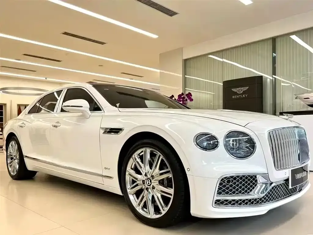 Bentley Flying Spur PHEV — фото 2