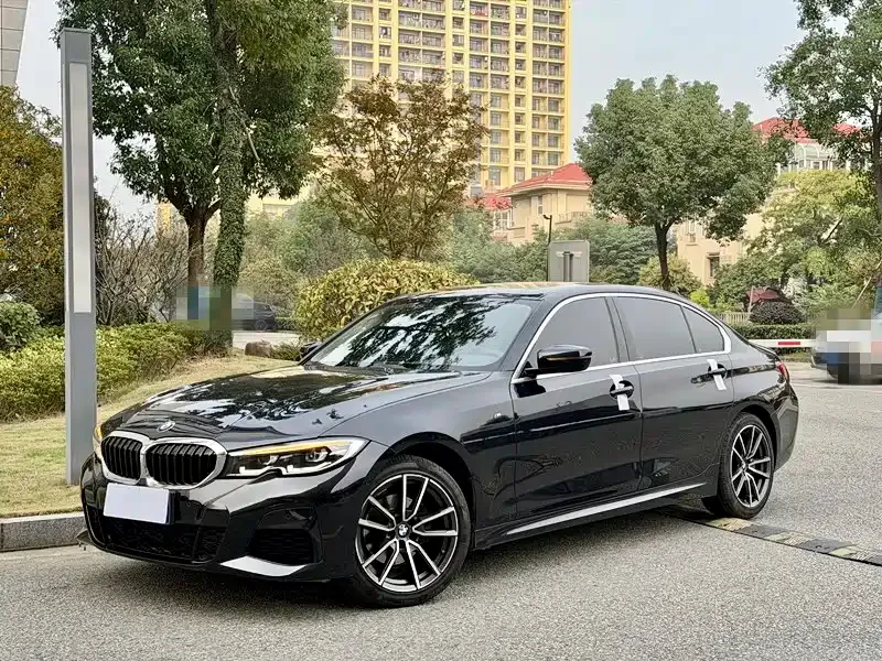 BMW 3 Series 2022 из CN, фото 1