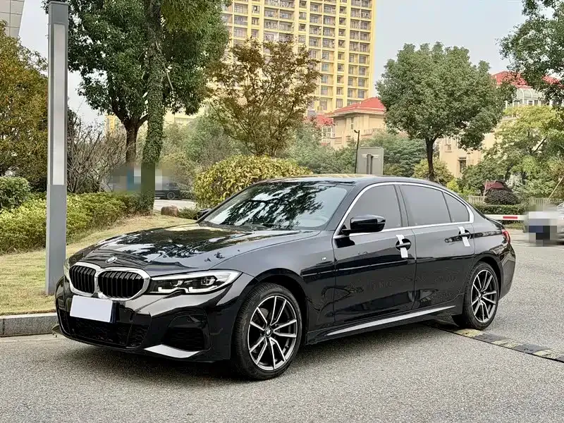 BMW 3 Series 2022 из CN, фото 2