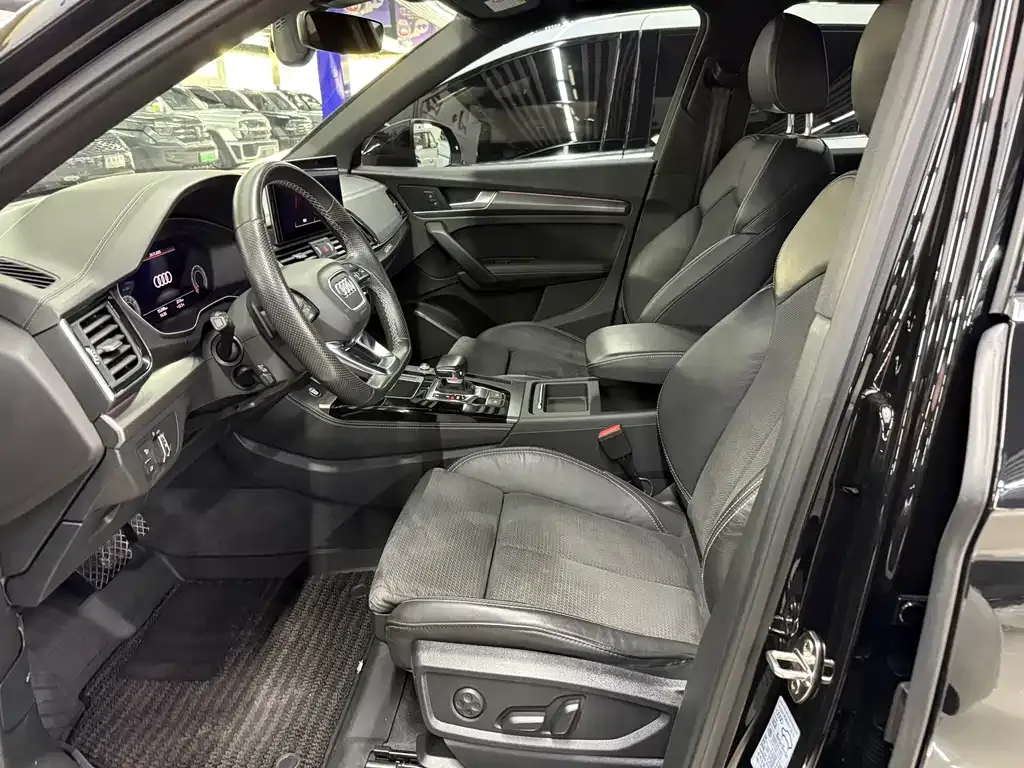 Audi Q5L Sportback 2023 из CN, фото 10