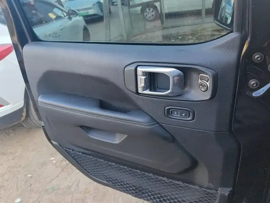 Jeep Wrangler 2021 из CN, фото 7