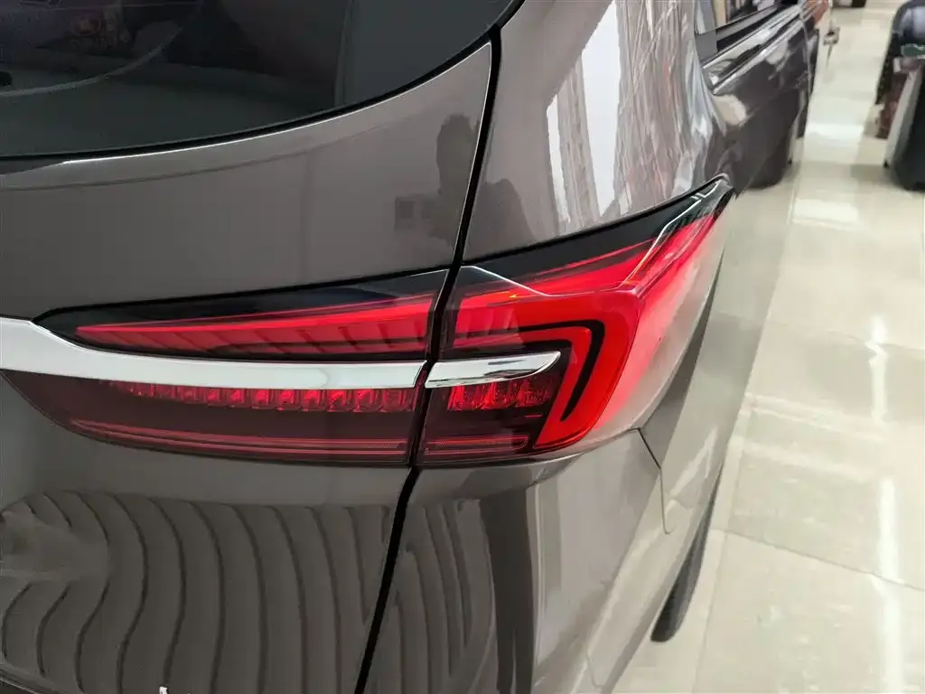 Buick GL8 2022 из CN, фото 8
