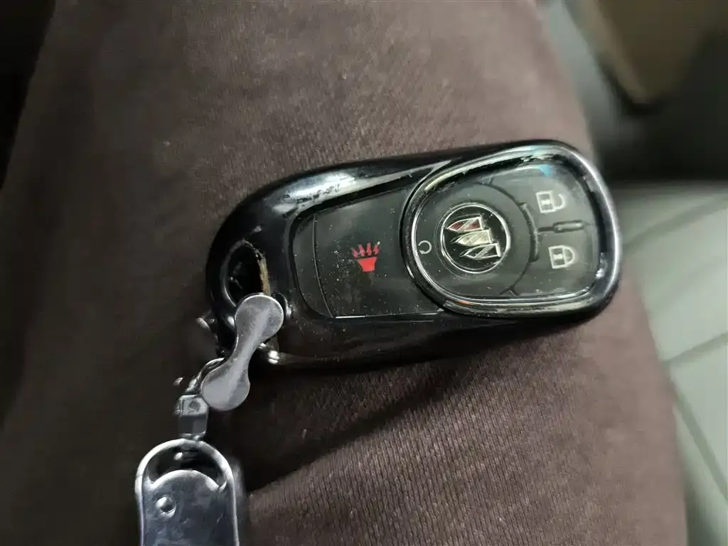 Buick GL8 2022 из CN, фото 9