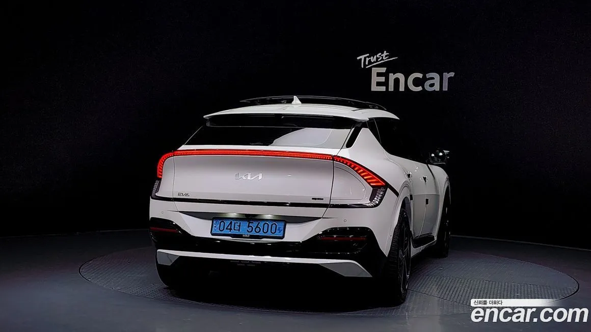Kia EV6 — фото 4
