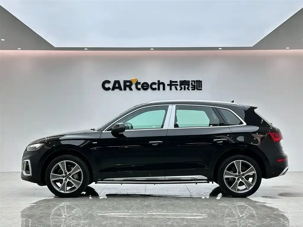 Audi Q5L 2022 из CN, фото 2