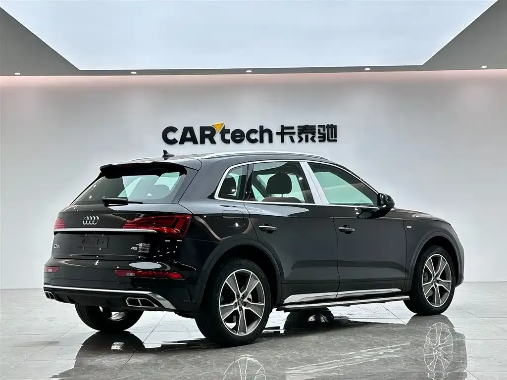 Audi Q5L 2022 из CN, фото 5