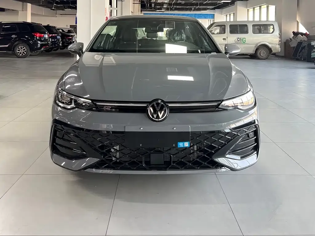 Volkswagen Golf 2025 из CN, фото 2