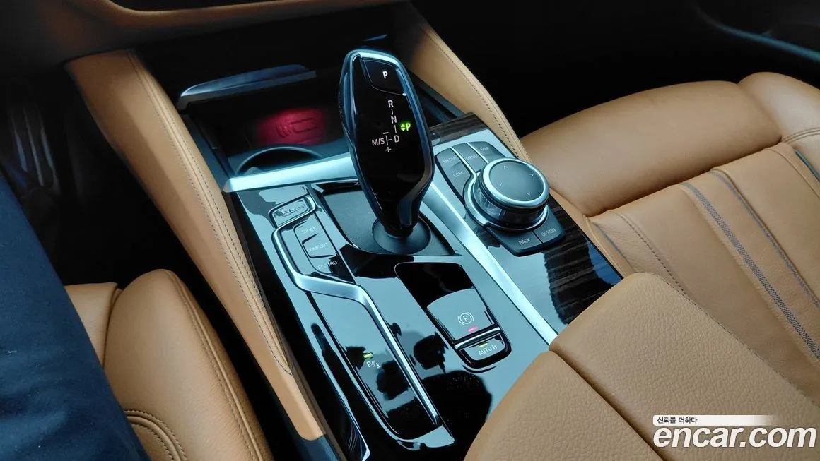 BMW 5-Series 2022 из KR, фото 10