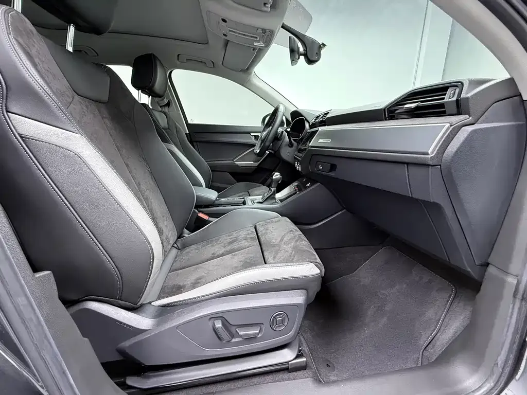 Audi Q3 2021 из CN, фото 8