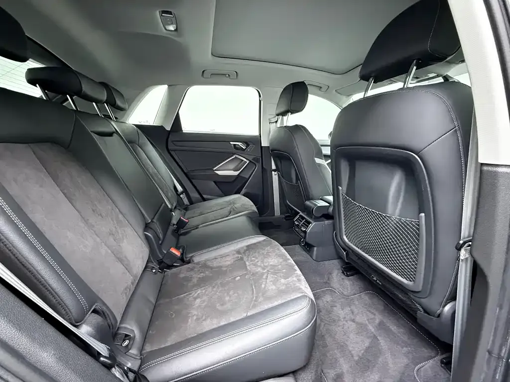 Audi Q3 2021 из CN, фото 9