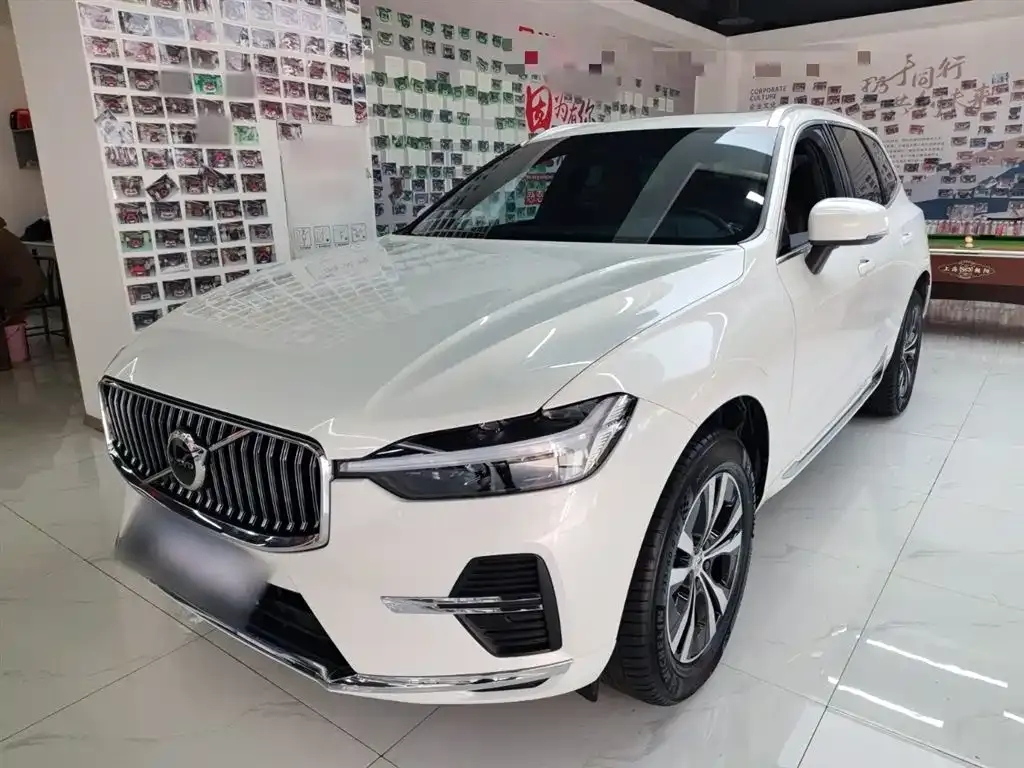 Volvo XC60 2024 из CN, фото 1