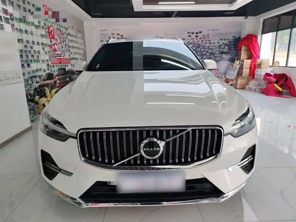 Volvo XC60 2024 из CN, фото 3
