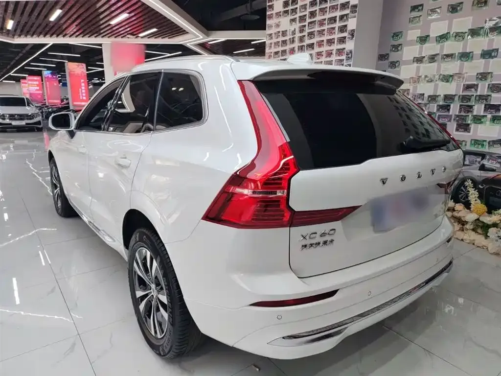 Volvo XC60 2024 из CN, фото 5