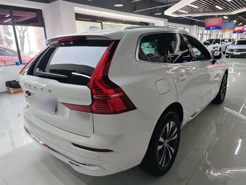 Volvo XC60 2024 из CN, фото 7