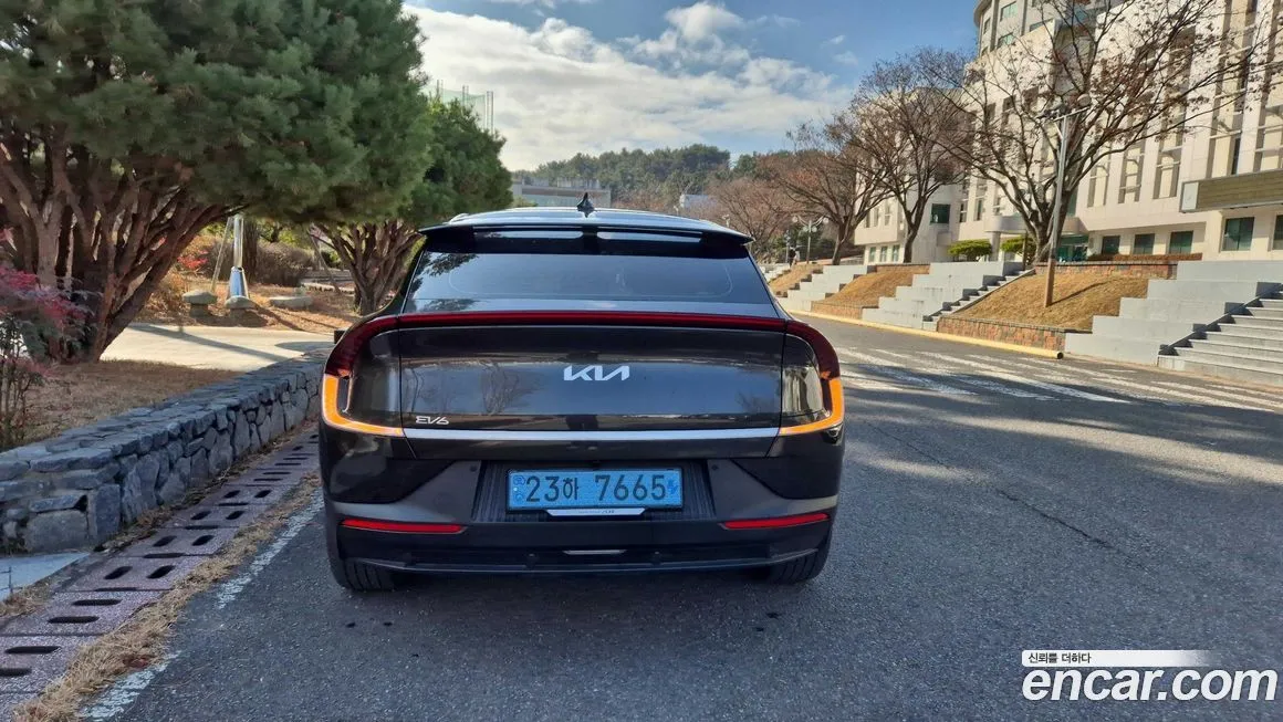 Kia EV6 — фото 5