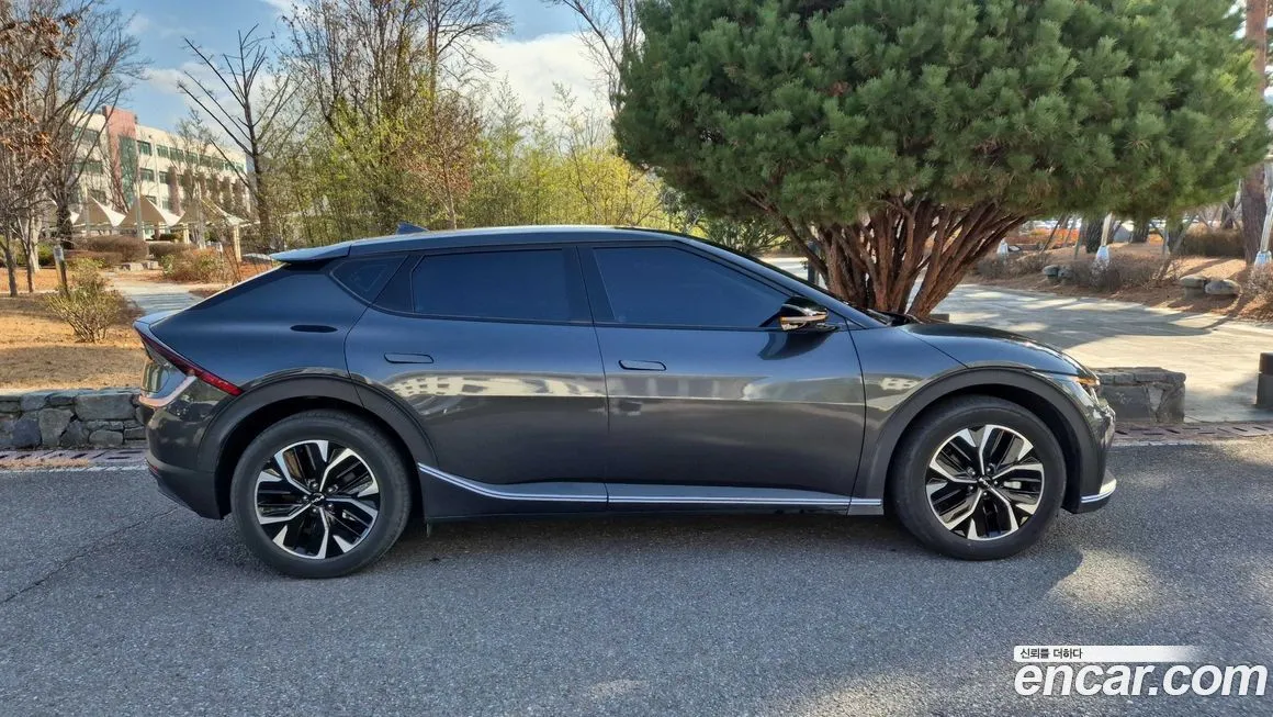 Kia EV6 — фото 7