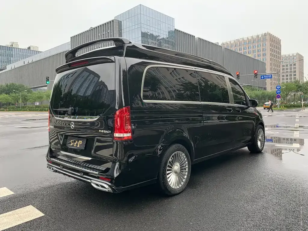 Mercedes-Benz V-Class 2022 из CN, фото 5