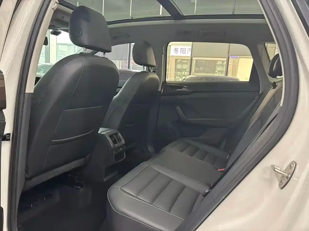 Volkswagen Tharu 2022 из CN, фото 6