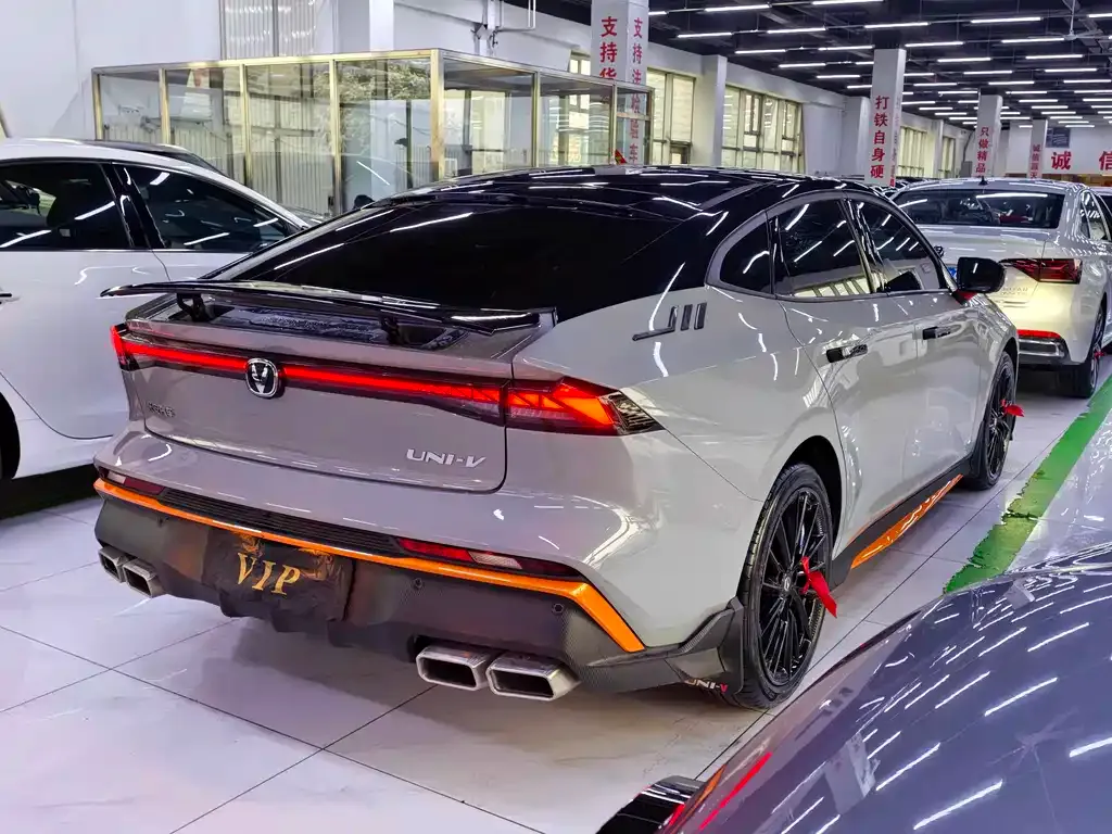 Changan UNI-V 2024 из CN, фото 4