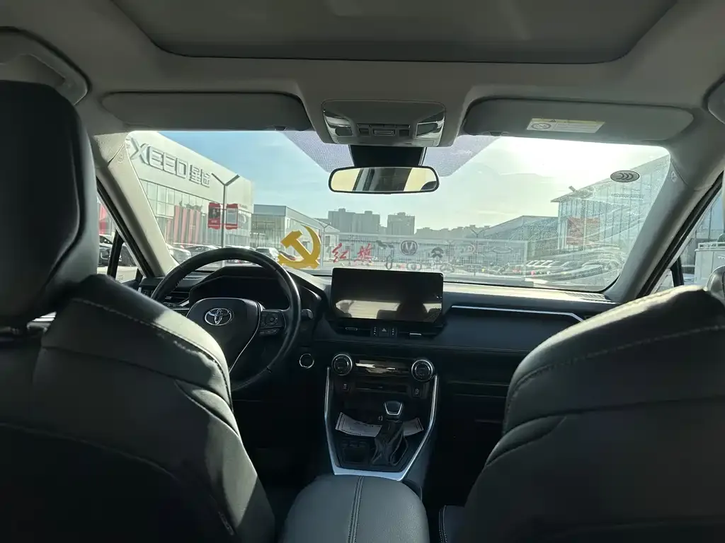 Toyota Wildlander 2023 из CN, фото 9