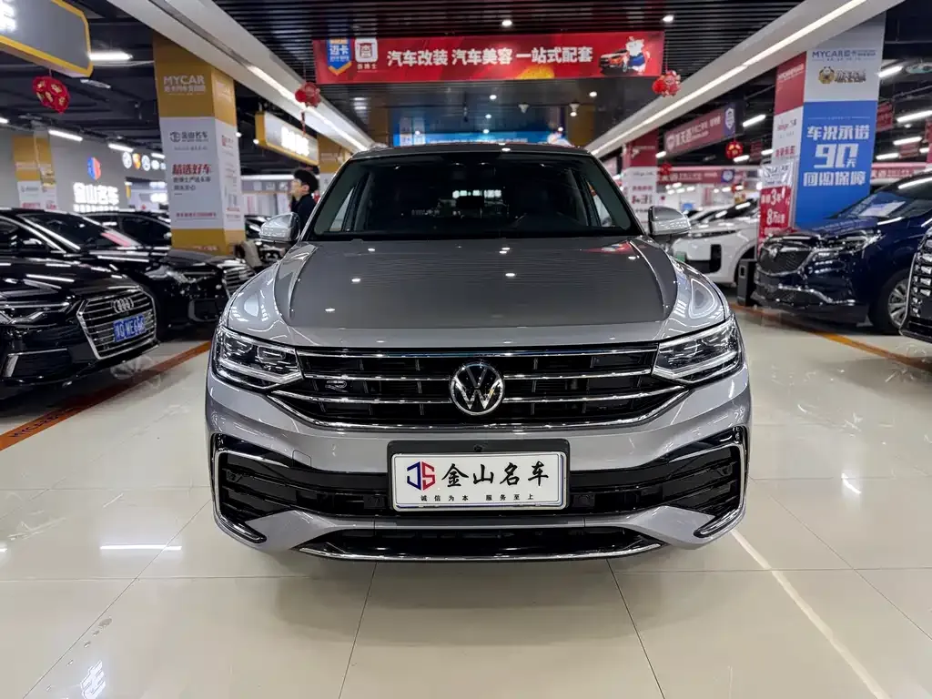 Volkswagen Tiguan L 2022 из CN, фото 2