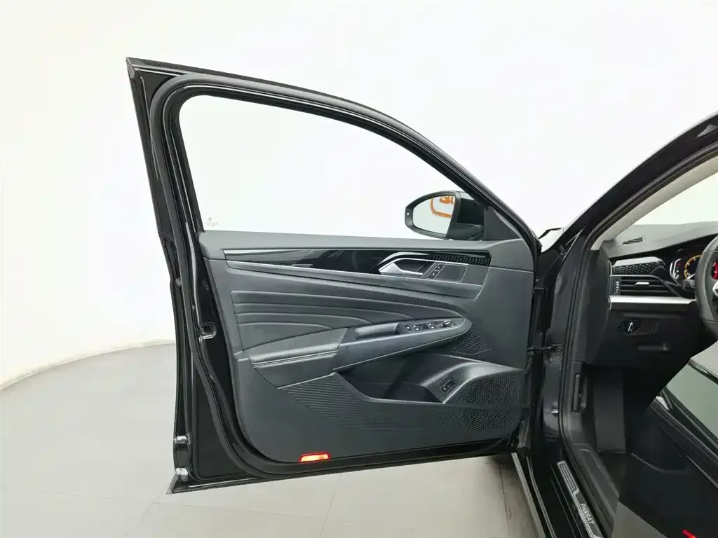 Volkswagen Passat — фото 8