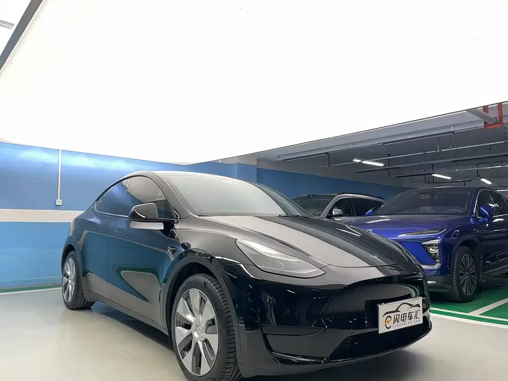 Tesla Model Y 2023 из CN, фото 3