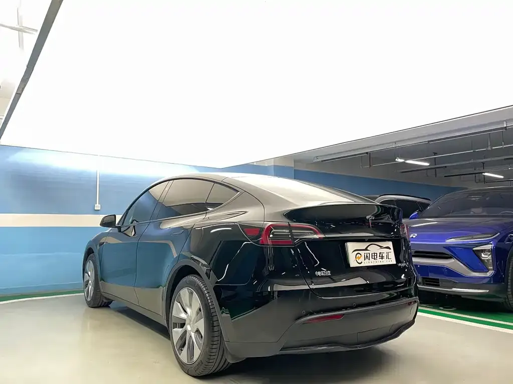 Tesla Model Y 2023 из CN, фото 8