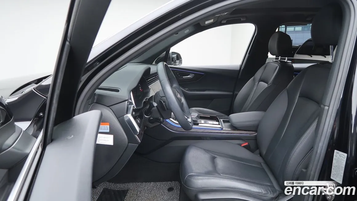 Audi Q7 2021 из KR, фото 10