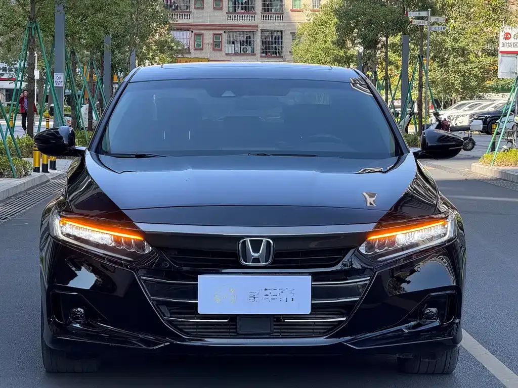 Honda Accord — фото 2