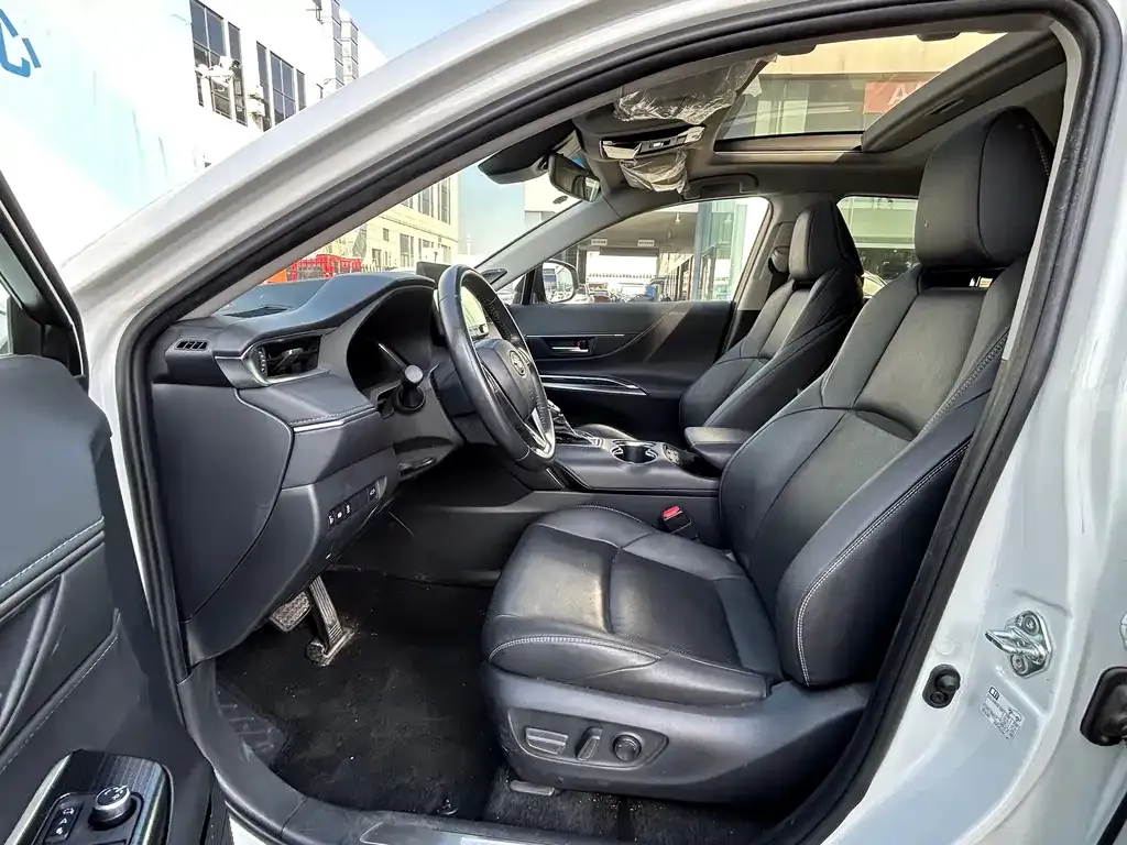 Toyota Venza 2023 из CN, фото 4