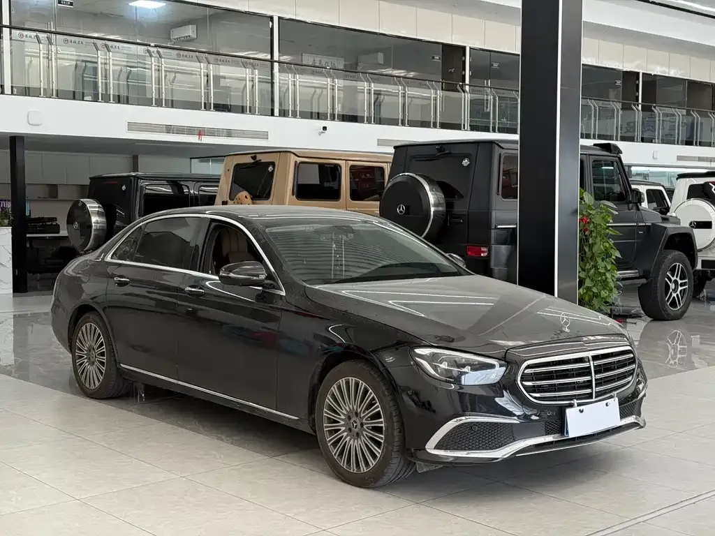 Mercedes-Benz E-Class 2023 из CN, фото 1