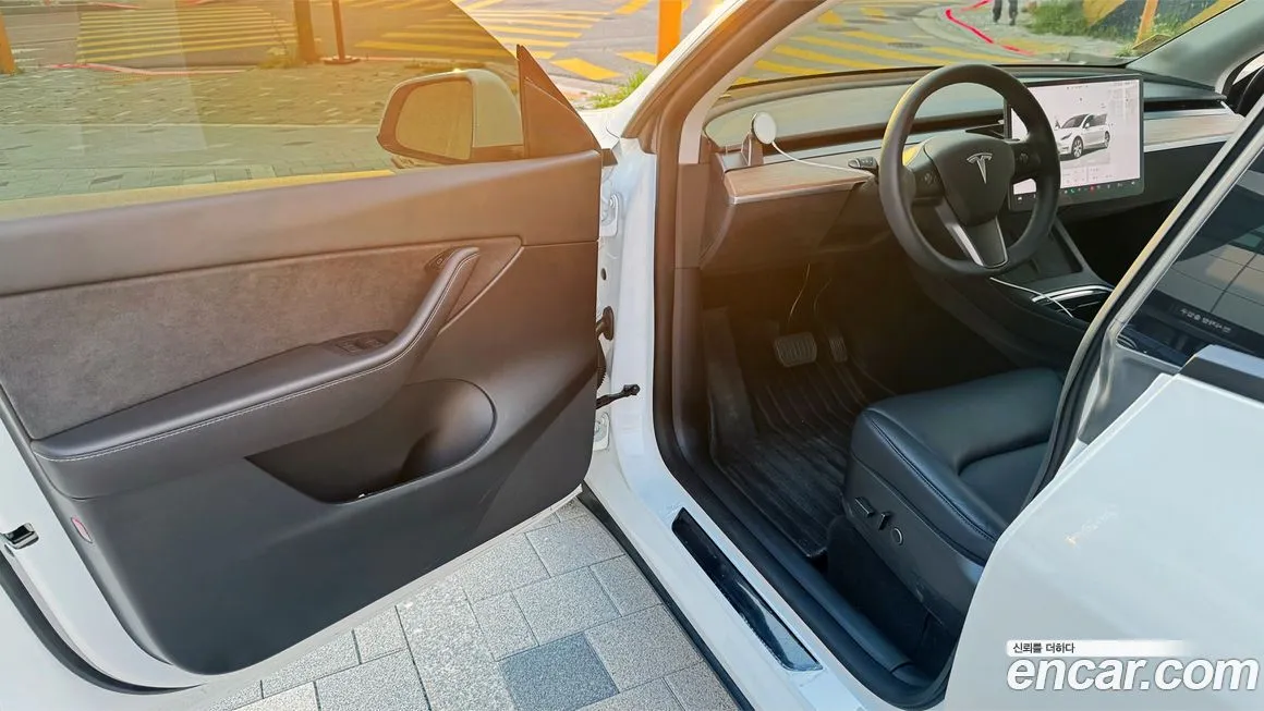 Tesla Model Y 2022 из KR, фото 6