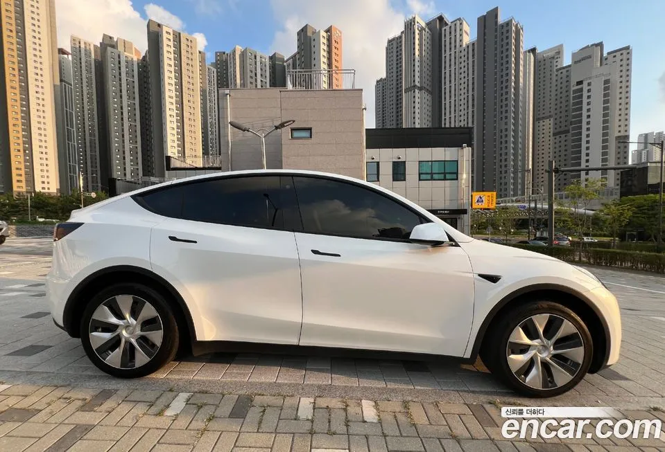 Tesla Model Y 2022 из KR, фото 8