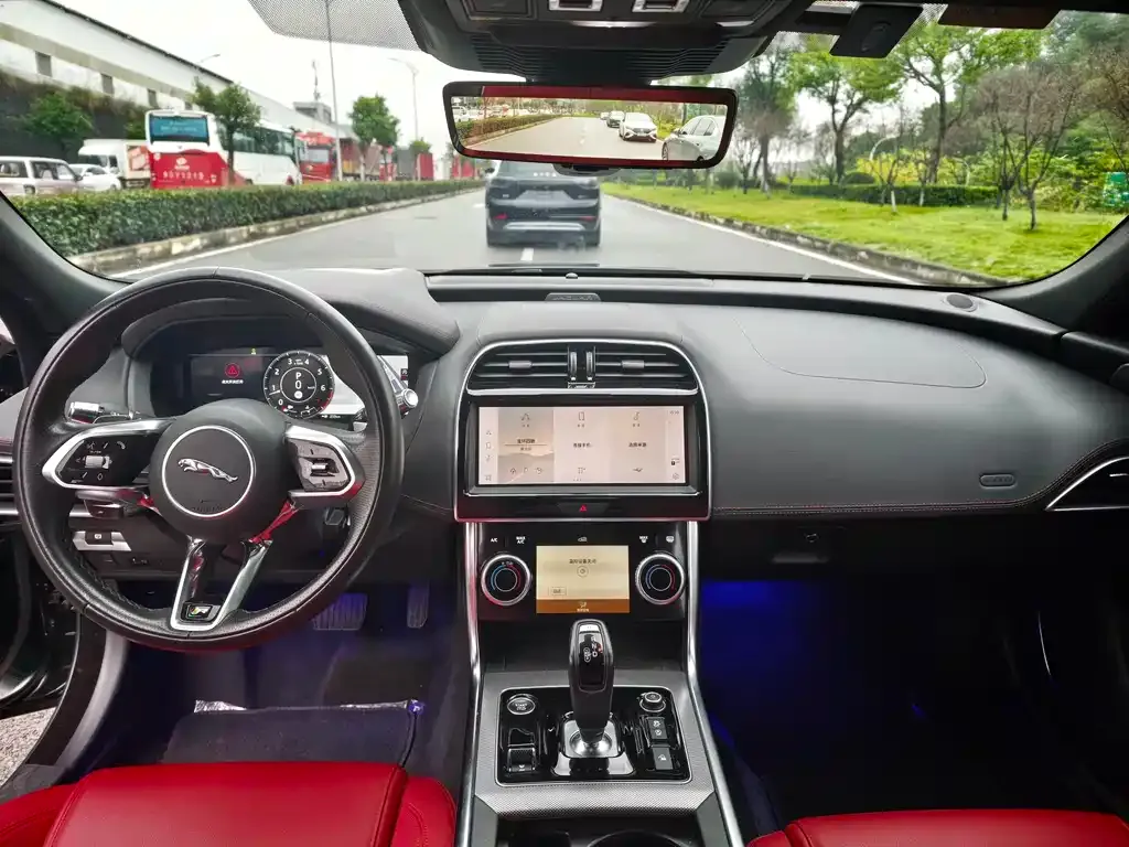 Jaguar XEL 2022 из CN, фото 9