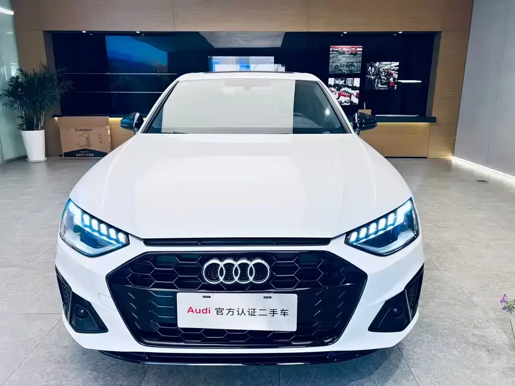 Audi A4L 2023 из CN, фото 7