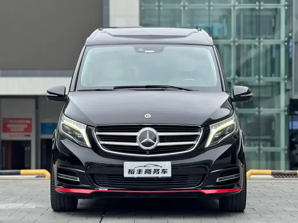 Mercedes-Benz V-Class 2021 из CN, фото 2