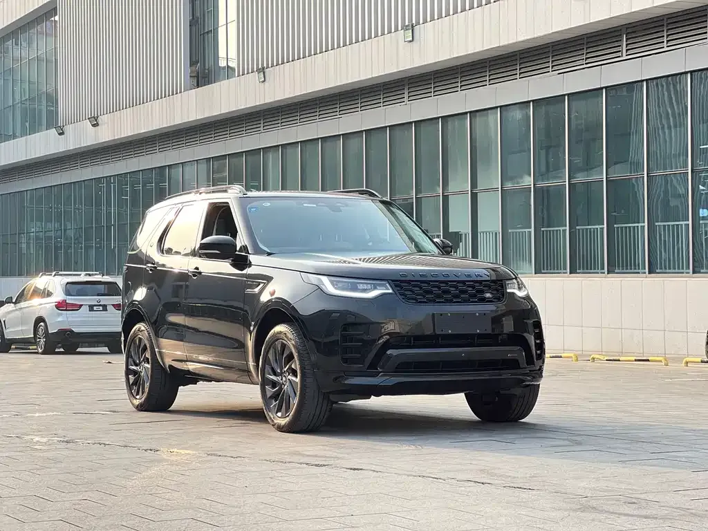 Land Rover Discovery 2023 из CN, фото 3