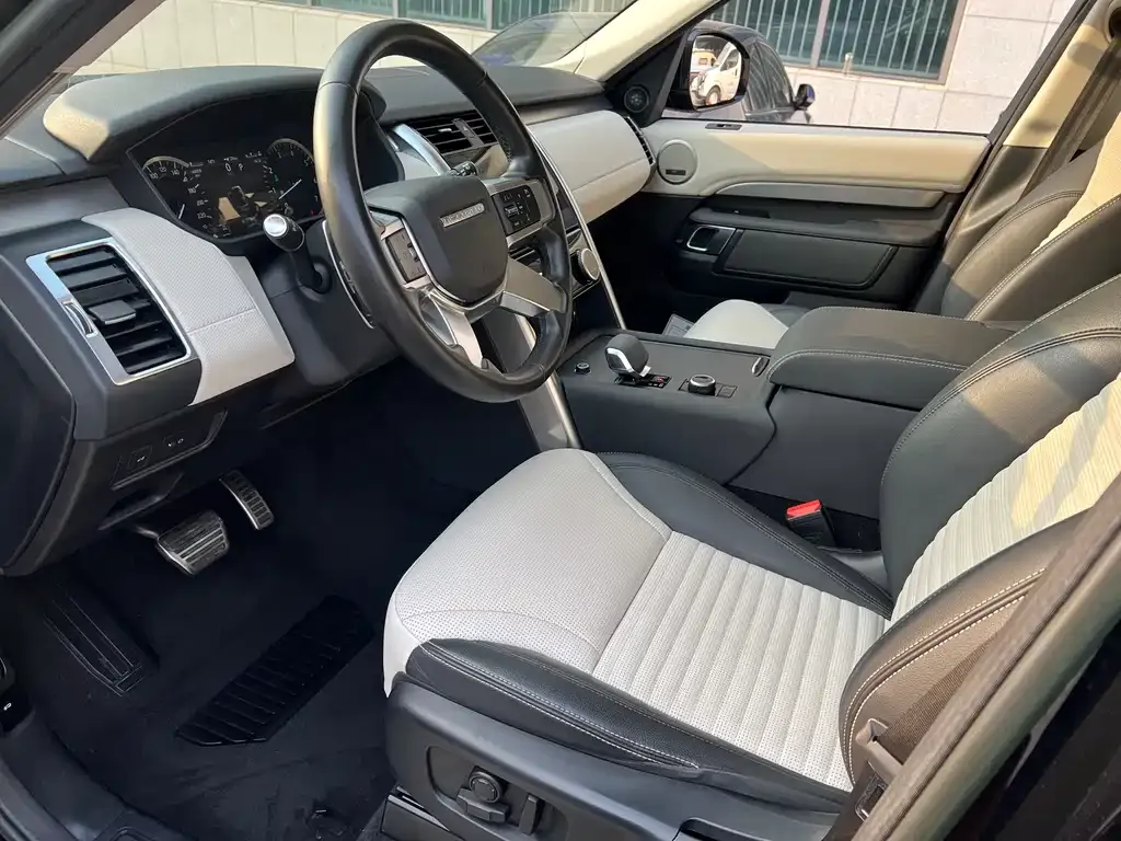 Land Rover Discovery 2023 из CN, фото 6