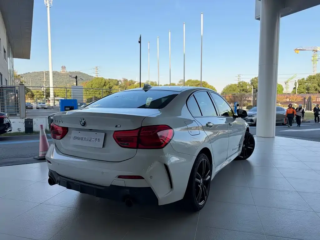 BMW 1 Series 2022 из CN, фото 4