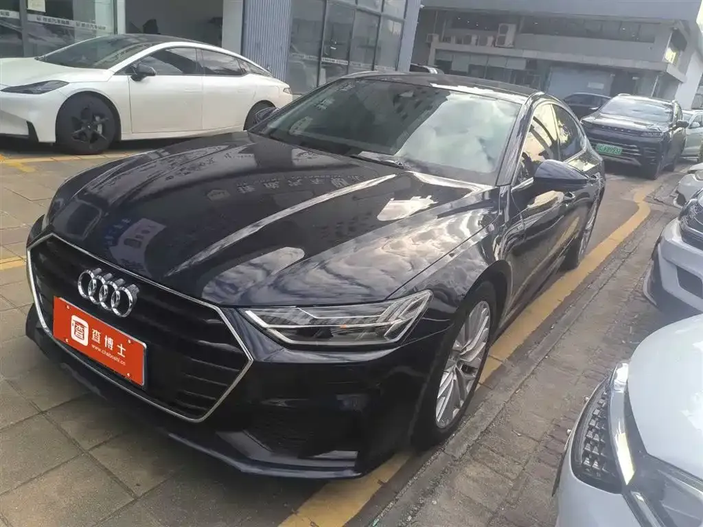 Audi A7 2021 из CN, фото 1