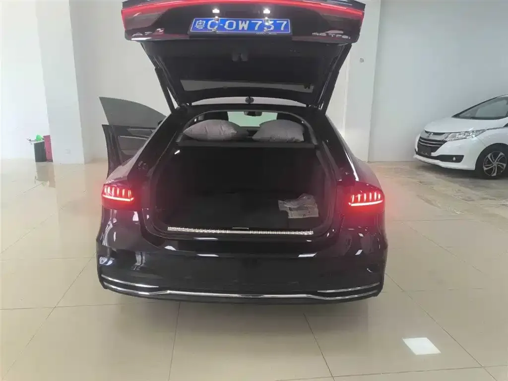 Audi A7 2021 из CN, фото 10
